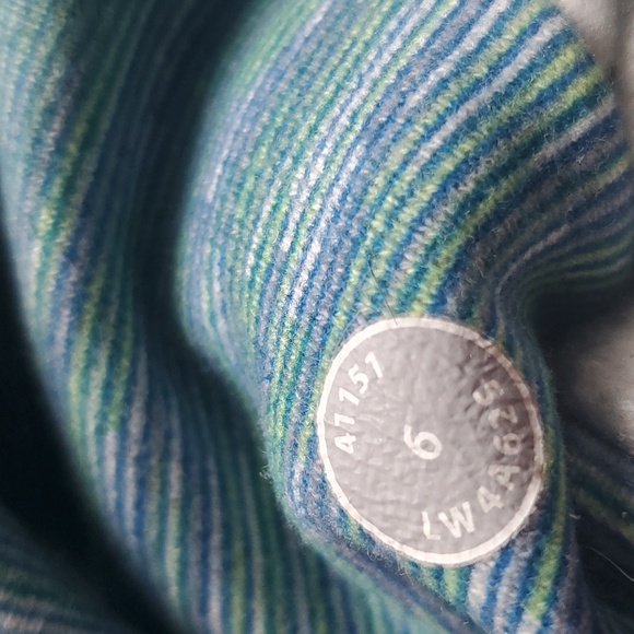 Lululemon Scube Hoodie size 6 - Picture 6 of 8